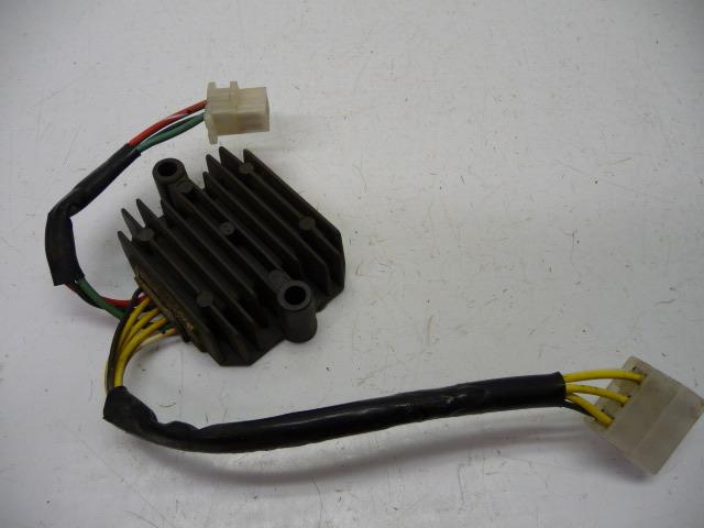 #3122 honda cb750 cb 750 regulator / rectifier assembly