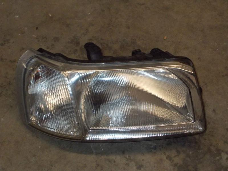 02 03 freelander passenger side headlight 