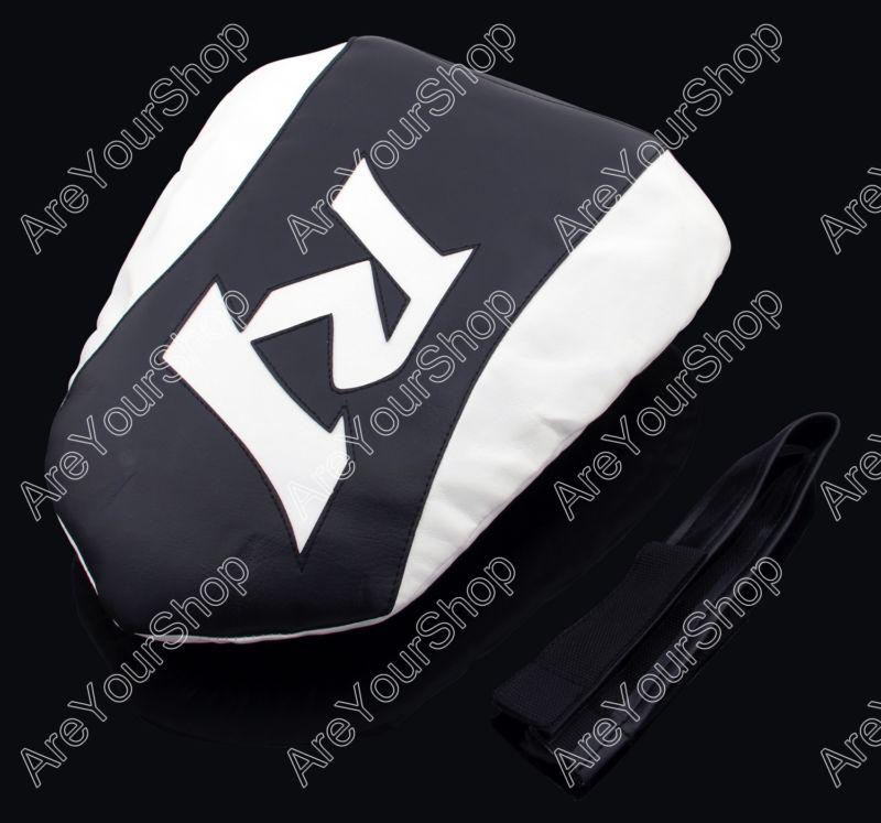 Passenger rear pu leather seat cowl cover pillon yamaha r1 2007-2008 "r1" white