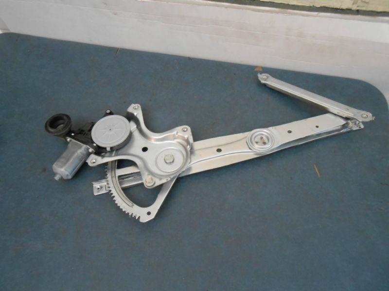 2009,09,10,11 toyota corolla left front door window regulator used nice