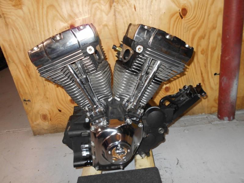 #1378 - 2001 01 02 harley softail fat boy flstf twin cam b 88ci engine 13k miles