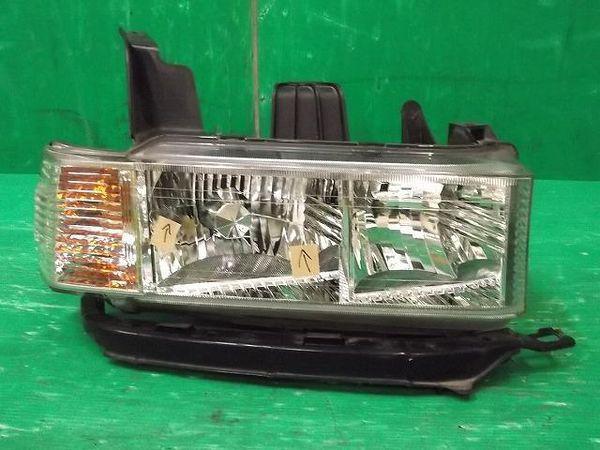 Honda mobilio spike 2004 right head light assembled [0810800]