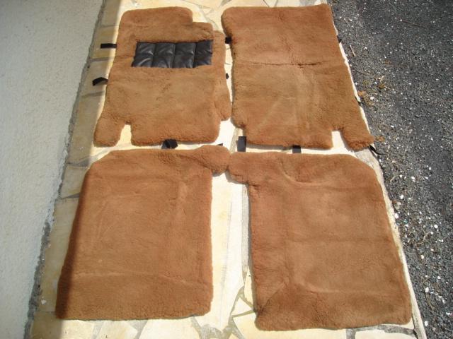 Rolls royce / bentley lambskin over rugs. complete set. excellent condition.