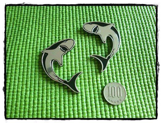 A192 shark 3d decal emblem 2 stickers(silver color) 