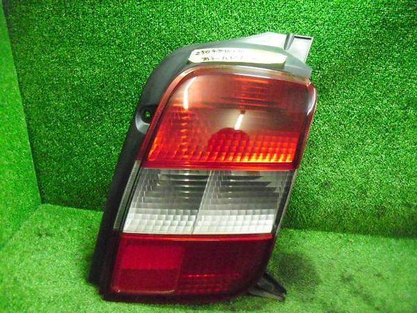 Toyota will vi 2000 rear right combination lamp [4815500]