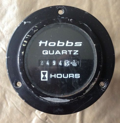 Hobbs quartz hour meter gauge counter time12-60 vdc