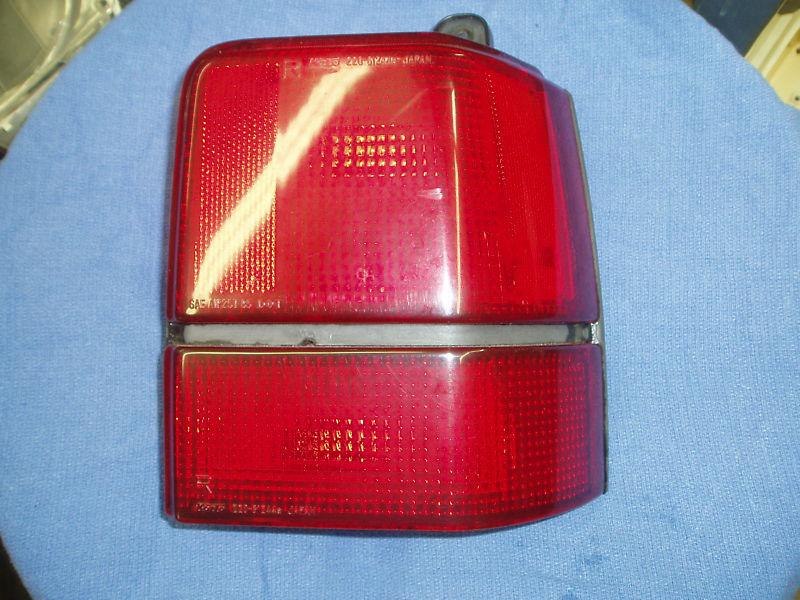 87 88 89 90 tracer station wagon sw s/w tail light