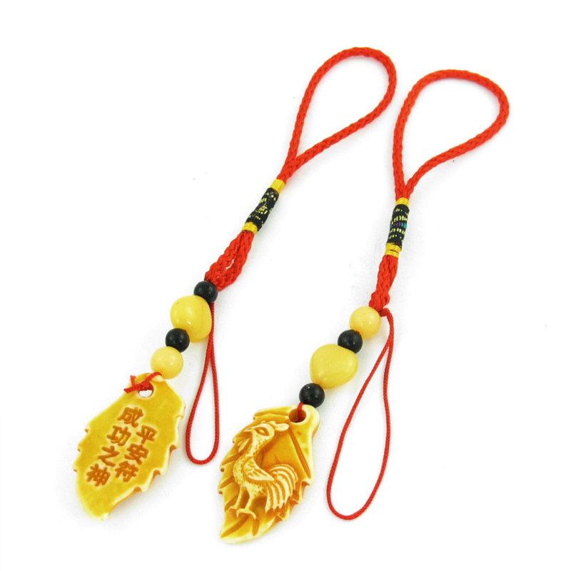 2 pcs light yellow leaf shaped pendant rooster carved car hanging decor