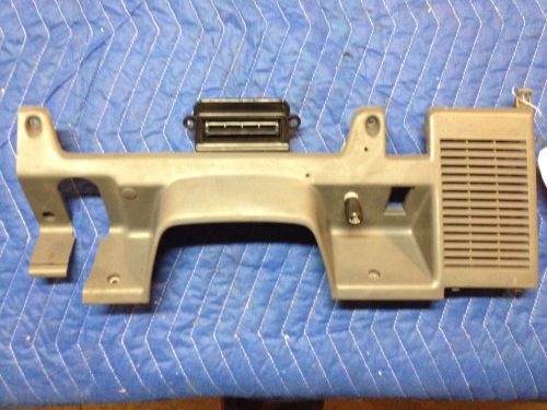 1985 86 87 88 89 toyota truck 4runner under dash trim with air condition vent