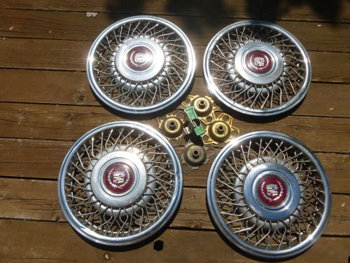 1989-93 cadillac deville eldo seville 15&#034; wire spoked hubcaps with hubs 4576415