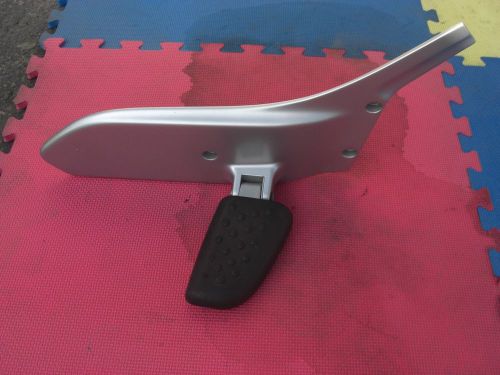 Passenger foot peg bracket footpeg rear right side bmw k1200lt k1200 lt 1200lt