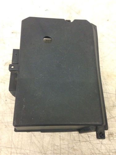 2002 saturn vue battery cover trim