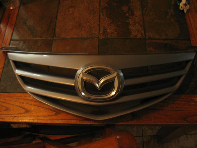 2005 mazda 3 oem grille