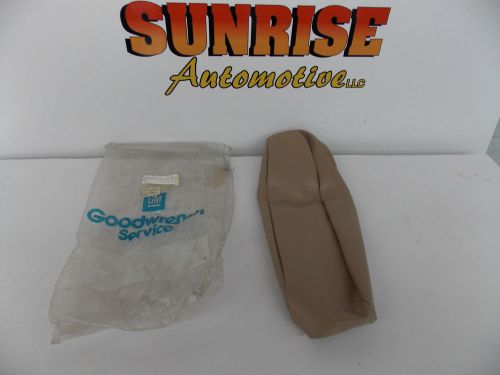 Nos gm 16790286 rear seat center armrest cover beige/tan 1995 cutlass supreme