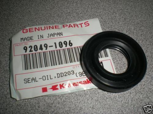 Nos kawasaki kx80 oil seal 92049-1096