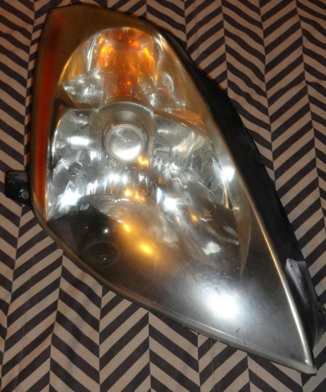 Nissan 350z right hand headlight projection headlight