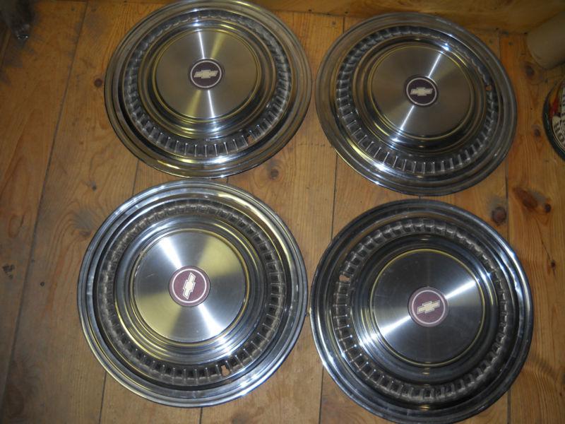Hubcaps chevy 16" or 15" without adapters 75 76 77 78 79 80 81 82 83 84 85 86 87