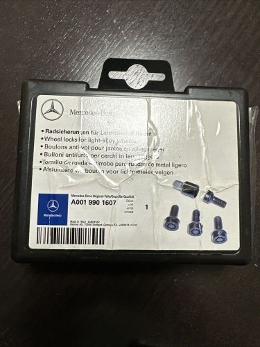 2014-2024 c205 mercedes c-class gla glb glc locking wheel nut set