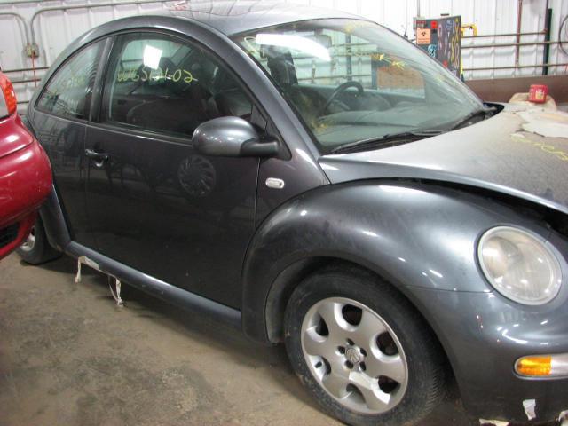 2002 volkswagen beetlefront door right