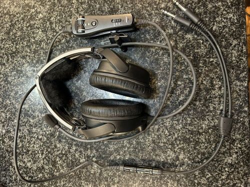 Bose a20 aviation headset 6pin lemo &amp; ga adapter. no bluetooth