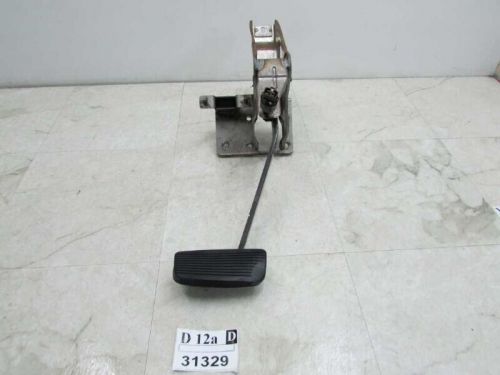 Brake pedal sedona 2002 kia foot pad lever floor mount support bracket oem