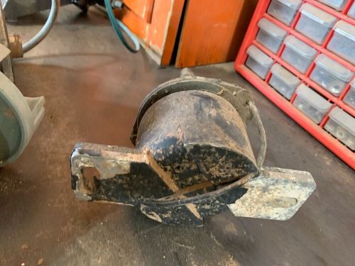 Mercruiser inline front engine mount 1976 4 cyl