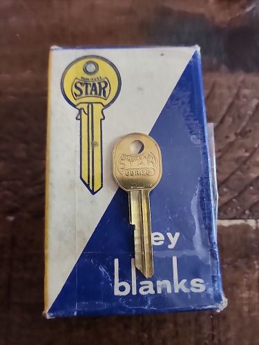 1967-71 gm trunk key blanks box of 36