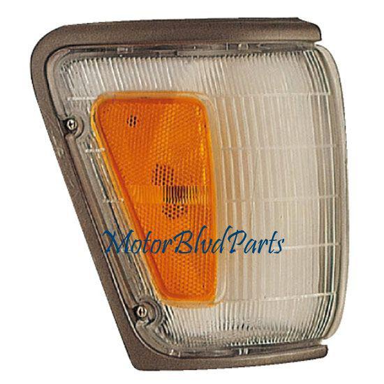 89-91 toyota pickup 4wd corner light passenger right