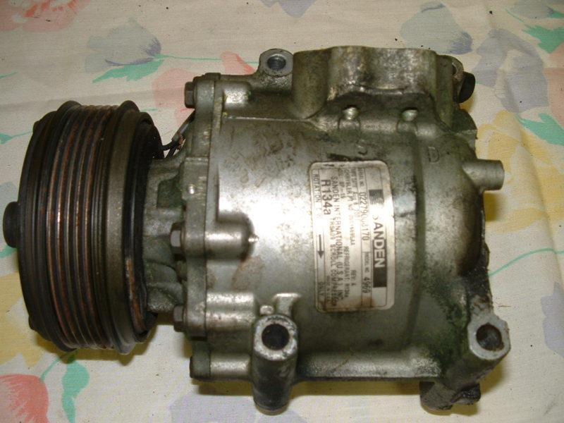 Chrysler  2.4l  a/c compressor