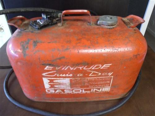 Vintage evinrude johnson dual 1-line pressure fuel tank 6 gallon w/ hose, p3