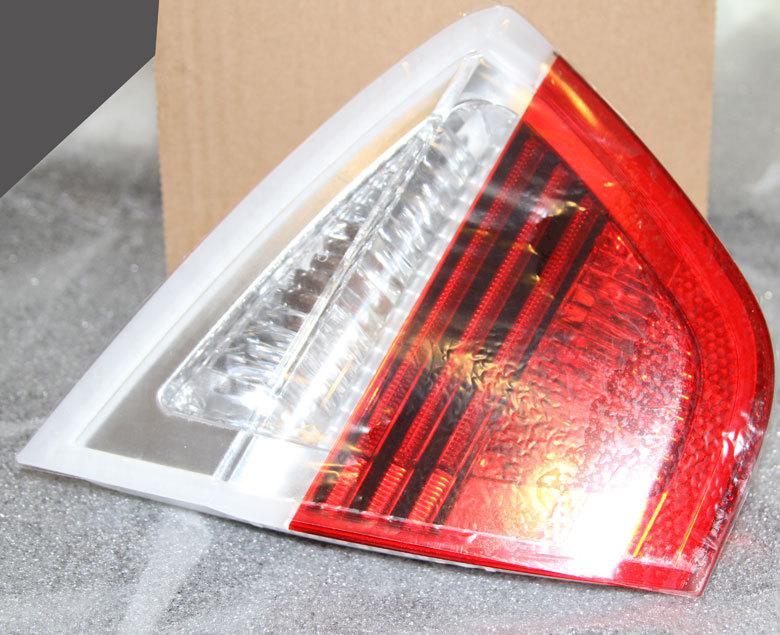 New oem bmw left inner tail light assembly trunk lid - e90 - 325i 328i 330i 335i