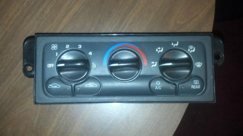 Chevy malibu/impala.monte carlo 1998-2003 oem temp ac heat climate control panel