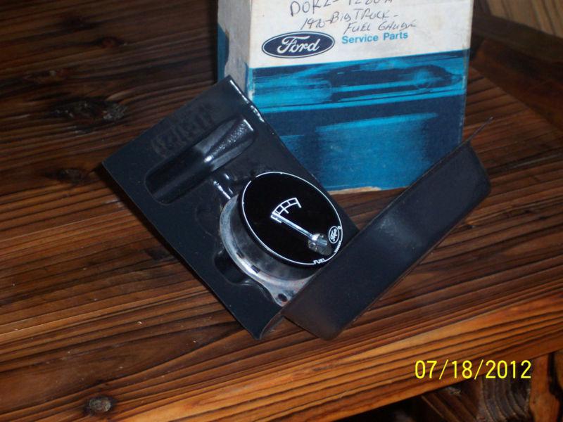 1970 ford truck nos fuel  gauge part # dokz-29280-a