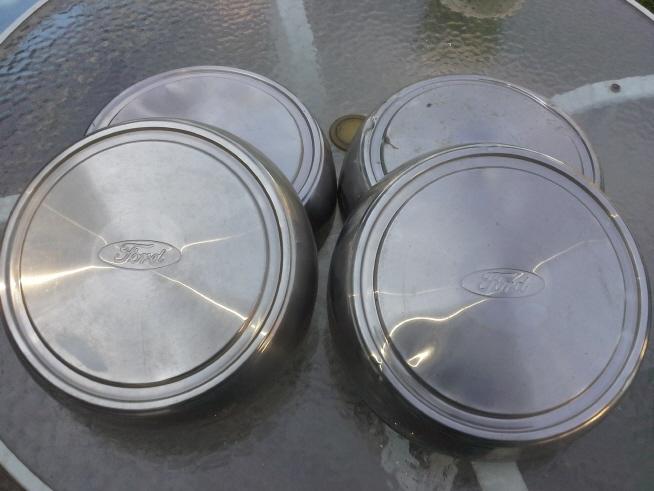 16 " e-250 e-350 dog dish hub caps 2000 up 93 94 95 96 97 98 99 used set of four