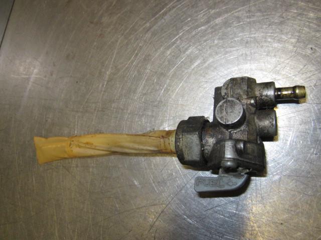 Honda cb750 k 1975 petcock fuel valve on off