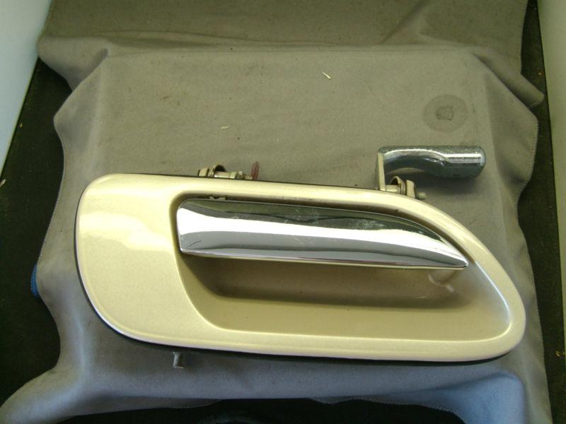 95-00 lincoln continental right rear exterior door handle ivory parchment hc