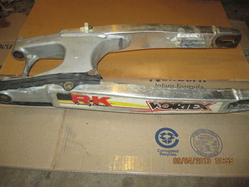 Suzuki rm250 rm125 rm 125 250 rear swing arm 2001 2002 2003 2004 2005 2006 2007