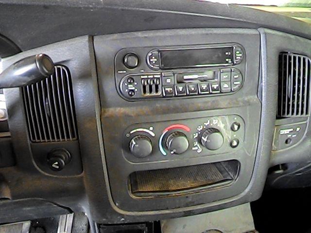 2002 dodge 1500 pickup radio trim dash bezel 2640661