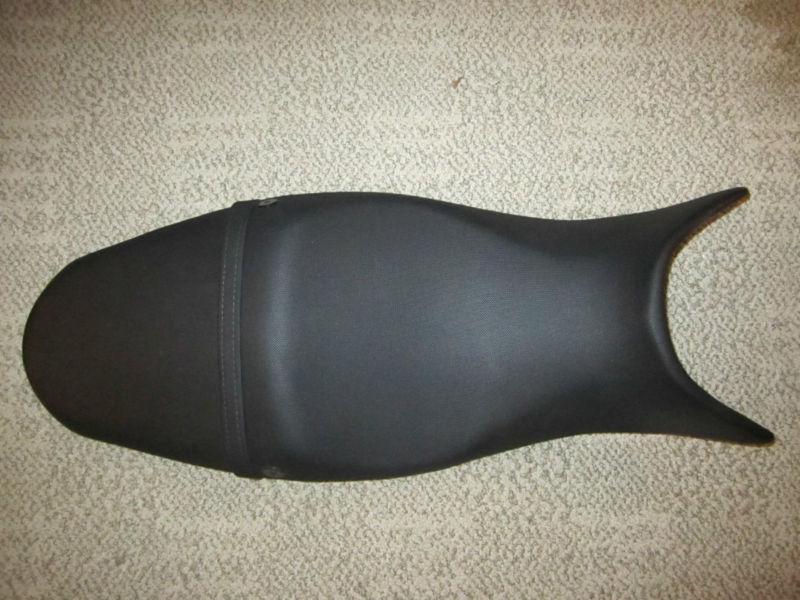 Triumph street triple seat in excellent condition part # t2306539