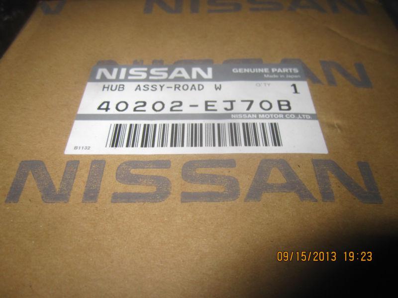 Brand new infiniti oem wheel bearing 40202-ej70b g m fx 35 37 awd