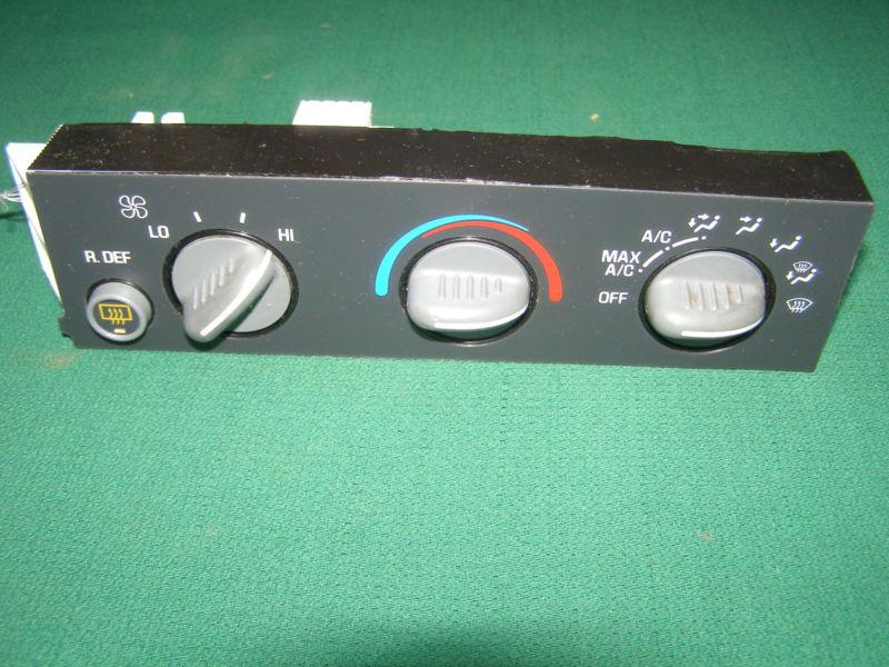 1996 1997 1998 1999 2000 chevy van ac climate control oem  w/rear defroster