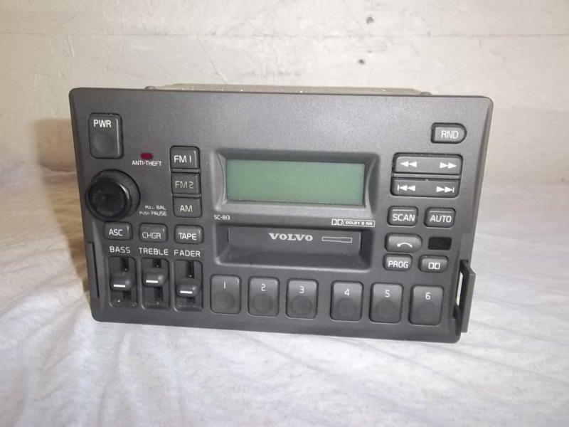 Volvo sc-813 am/fm, cd, cassette in dash radio