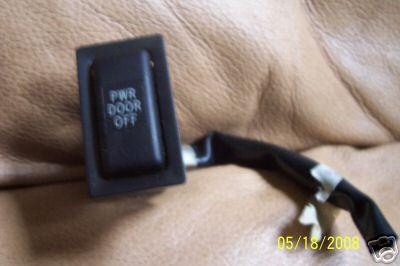 02 - toyota - sienna - le / pwr door off switch