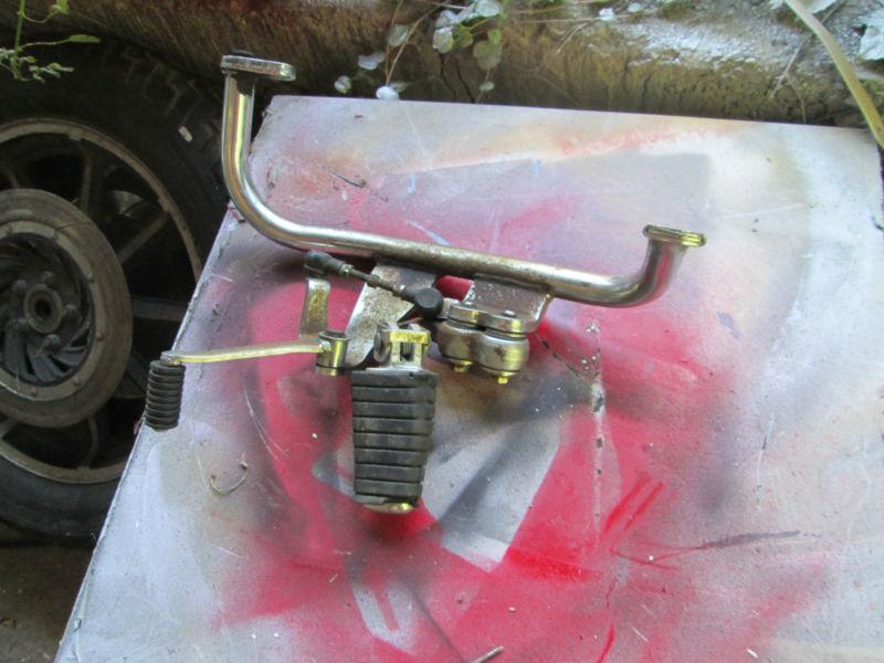 Yamaha virago shift linkage bracket,1985