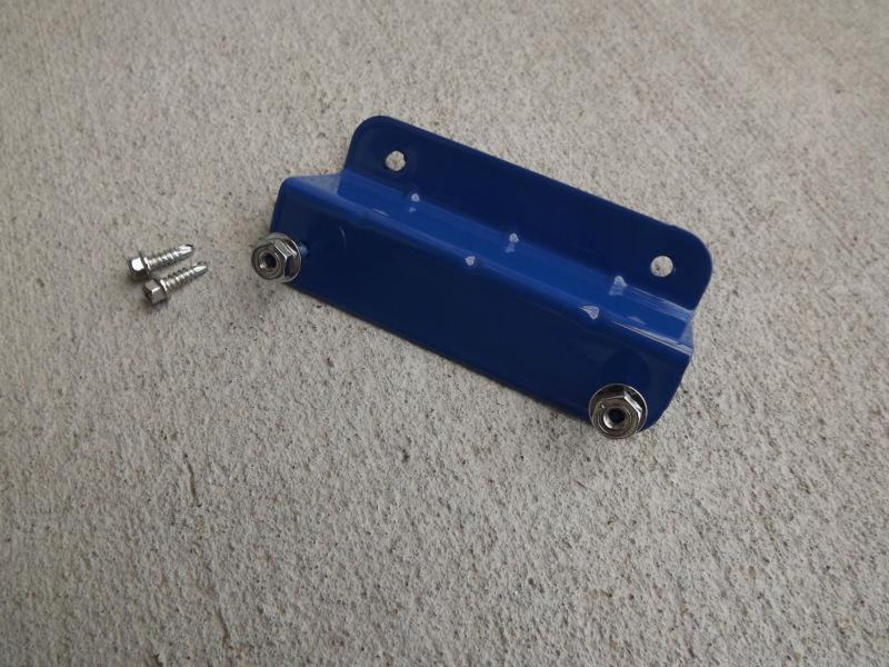 85-93 mustang blue powdercoated map sensor bracket w/chrome hardware