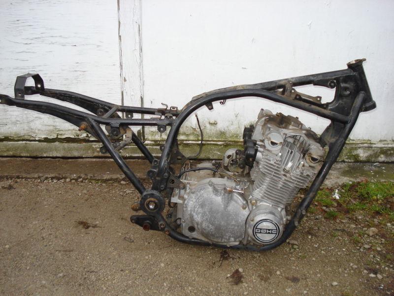 81 suzuki gs850l gs 850 gs850 - engine / motor