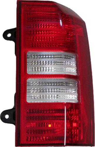 Jeep patriot 07 tail light lens & housing right rh