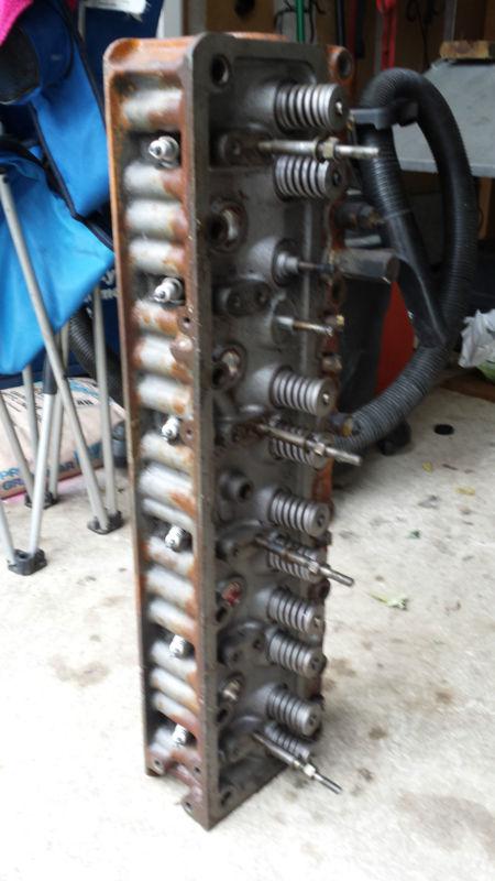 1975+ toyota land cruiser fj40 cylinder head (complete!)