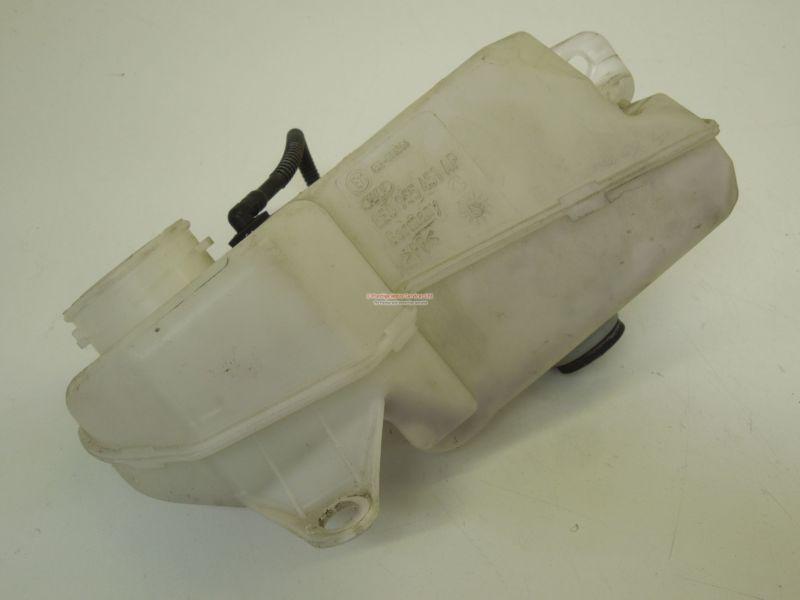 Audi a4 b7 upper windscreen washer reservoir	 8e0955451ap