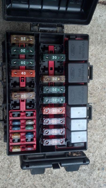 1996-1998 ford f-150 fuse box with all fuses and relays  works 100% nr auction!!